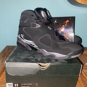 Jordan 8 Retro Black Sneakers